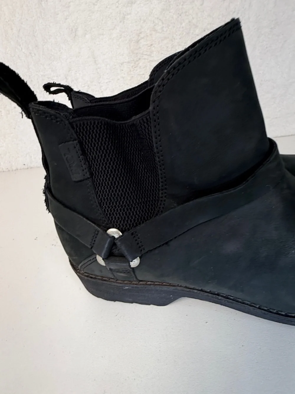 Teva waterproof leather